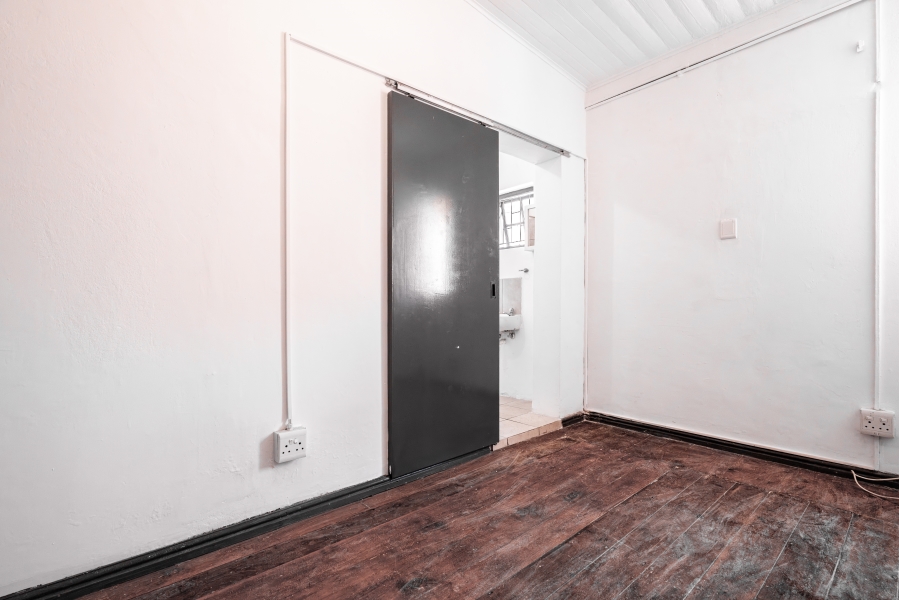 To Let 9 Bedroom Property for Rent in Maitland Western Cape